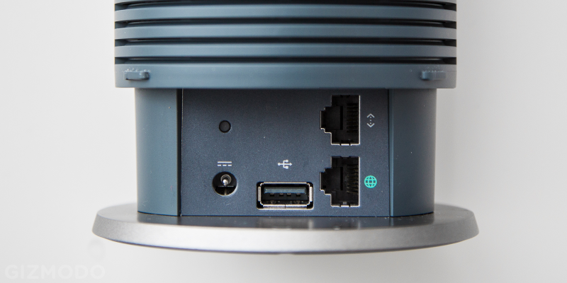 Illustration for article titled Google OnHub Review: Your Router Sucks, But Do You Trust Google?